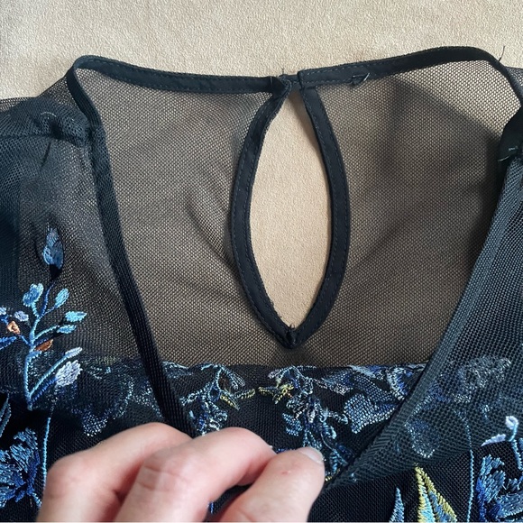 WHBM Sheer Floral Top with Camisole - Size XS - Picture 4 of 9